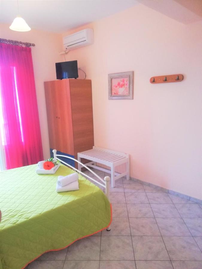 Elli Rooms Patitiri  Exterior photo